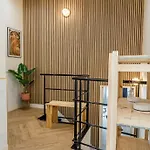Sophie Stay - Le Mucha - King Size Bed - Ac