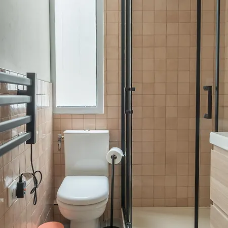 Hotel Sophie - Le Mucha - King Size Bed - Ac *