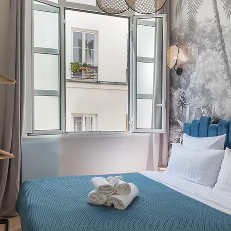 Sophie - Le Mucha - King Size Bed - Ac * Paris