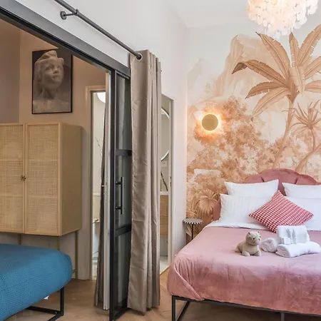 Sophie - Le Mucha - King Size Bed - Ac * Paris